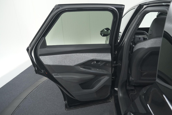 Peugeot 3008 1.2 Hybrid 136 GT | Panoramadak | 360 Camera | Stoelverwarming | Elektrische Kofferklep | Allseason Banden