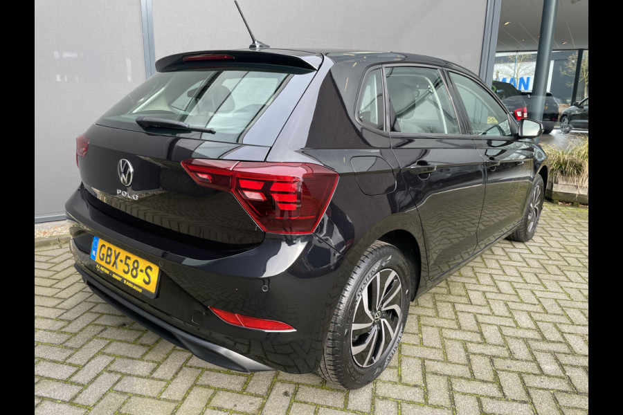 Volkswagen Polo 1.0 TSI Life Airco- Apple carplay - Cruise control - Navigatie - Parkeersensoren - Licht metalen velgen 15 inch - Bluetooth - Led verlichting - Radio - Elektrische ramen - Start/stop systeem - Stuur leder