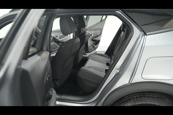 Peugeot 2008 PureTech 130 EAT8 Allure | 360 Camera | Dodehoekdetectie | Stoelverwarming | Apple Carplay