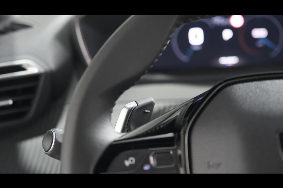 Peugeot 2008 PureTech 130 EAT8 Allure | 360 Camera | Dodehoekdetectie | Stoelverwarming | Apple Carplay