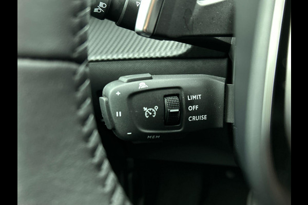 Peugeot 208 1.2 Hybrid 100PK Automaat Allure | Navigatie | Apple Carplay/Android Auto | Airco | Camera | Parkeer sensoren | Cruise Control | Led | Lichtmetalen Velgen