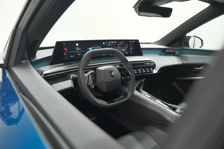 Peugeot 3008 1.2 Hybrid 136 GT | Panoramdak | 360 Camera | Stoelverwarming | Elektrische Kofferklep | Allseason Banden