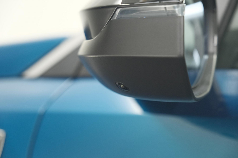 Peugeot 3008 1.2 Hybrid 136 GT | Panoramdak | 360 Camera | Stoelverwarming | Elektrische Kofferklep | Allseason Banden