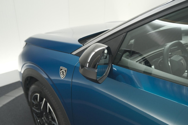 Peugeot 3008 1.2 Hybrid 136 GT | Panoramdak | 360 Camera | Stoelverwarming | Elektrische Kofferklep | Allseason Banden