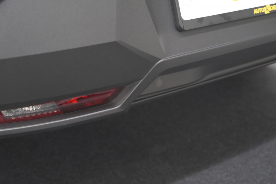 Peugeot 3008 1.2 Hybrid 136 GT | Panoramdak | 360 Camera | Stoelverwarming | Elektrische Kofferklep | Allseason Banden