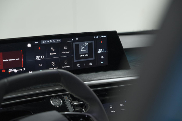 Peugeot 3008 1.2 Hybrid 136 GT | Panoramdak | 360 Camera | Stoelverwarming | Elektrische Kofferklep | Allseason Banden