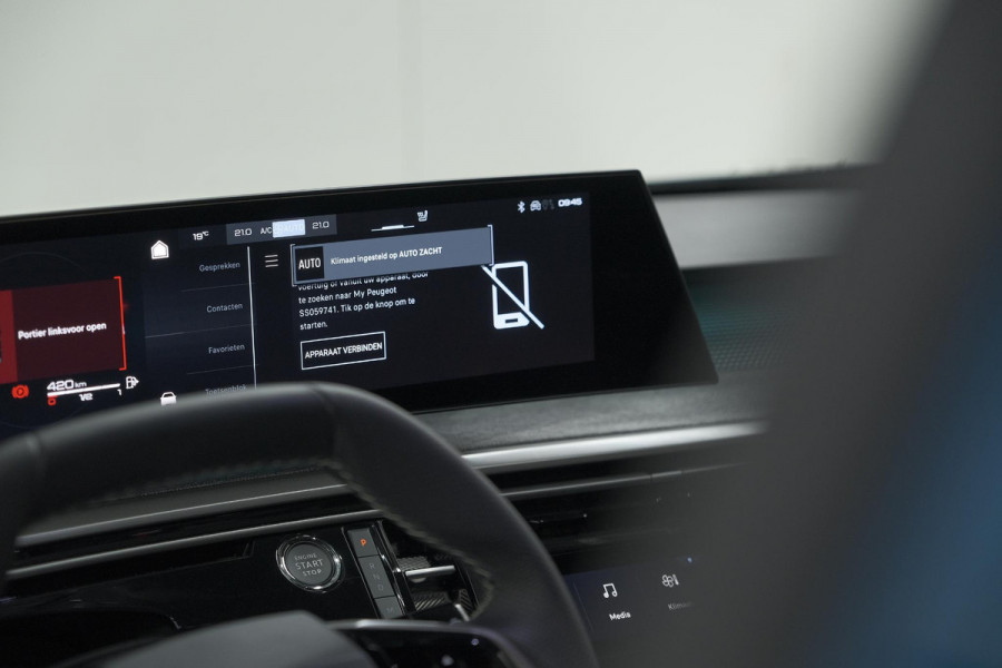 Peugeot 3008 1.2 Hybrid 136 GT | Panoramdak | 360 Camera | Stoelverwarming | Elektrische Kofferklep | Allseason Banden