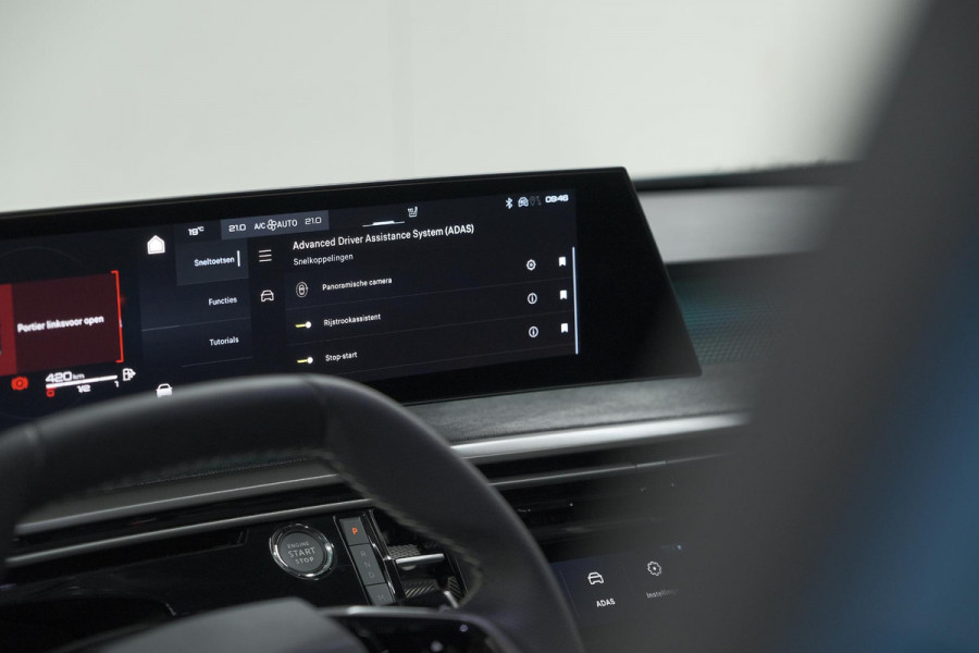 Peugeot 3008 1.2 Hybrid 136 GT | Panoramdak | 360 Camera | Stoelverwarming | Elektrische Kofferklep | Allseason Banden