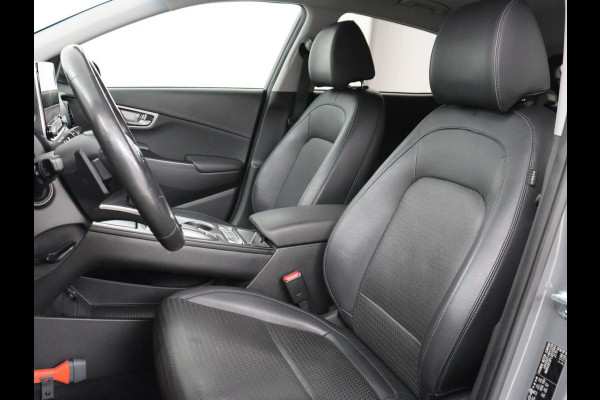 Hyundai Kona EV Premium 64 kWh | SOH 100% | 3 Fase | Stoelventilatie | Leder | Head-Up | Warmtepomp | Camera | Achterbankverwarming | Carplay | Navigatie | Adaptive cruise | Keyless | Parkeerhulp