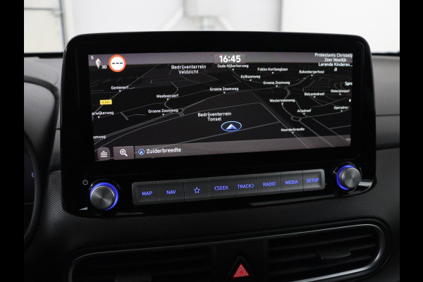 Hyundai Kona EV Premium 64 kWh | SOH 100% | 3 Fase | Stoelventilatie | Leder | Head-Up | Warmtepomp | Camera | Achterbankverwarming | Carplay | Navigatie | Adaptive cruise | Keyless | Parkeerhulp
