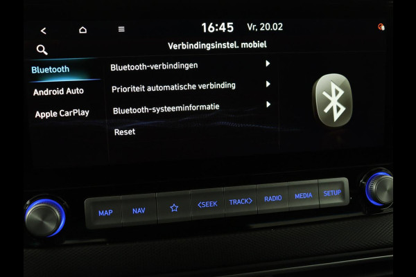 Hyundai Kona EV Premium 64 kWh | SOH 100% | 3 Fase | Stoelventilatie | Leder | Head-Up | Warmtepomp | Camera | Achterbankverwarming | Carplay | Navigatie | Adaptive cruise | Keyless | Parkeerhulp