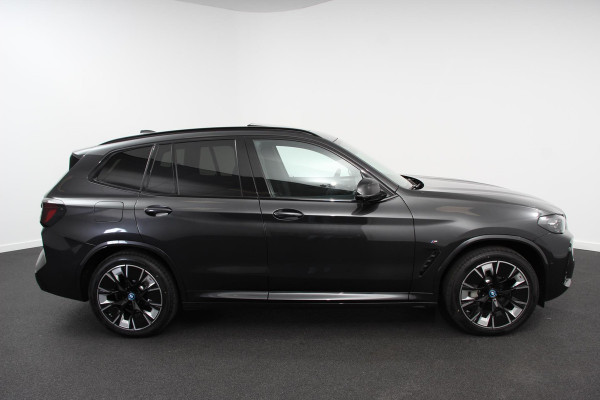 BMW iX3 High Executive M-Sport 286pk | Sportonderstel | Trekhaak | Leder | Schuifdak | Navigatie | Camera 360 | Harman Kardon