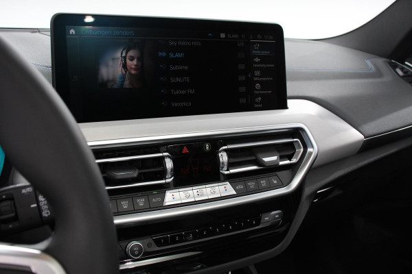 BMW iX3 High Executive M-Sport 286pk | Sportonderstel | Trekhaak | Leder | Schuifdak | Navigatie | Camera 360 | Harman Kardon