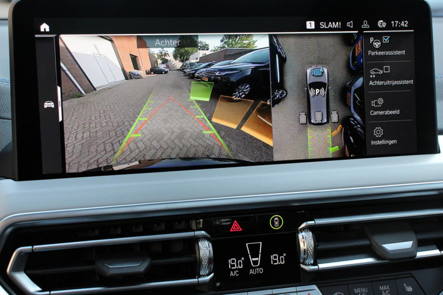 BMW iX3 High Executive M-Sport 286pk | Sportonderstel | Trekhaak | Leder | Schuifdak | Navigatie | Camera 360 | Harman Kardon