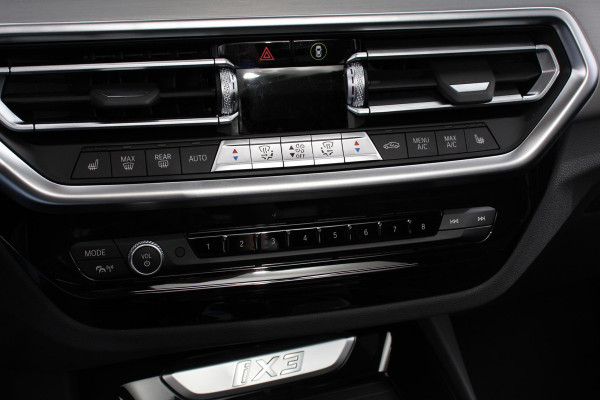 BMW iX3 High Executive M-Sport 286pk | Sportonderstel | Trekhaak | Leder | Schuifdak | Navigatie | Camera 360 | Harman Kardon