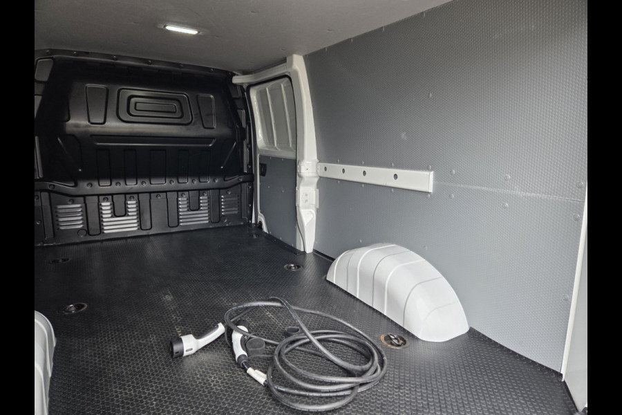 Maxus eDeliver 3 LWB 52,5 kWh L2 Lang Cruise control Camera Airco Aviloo Rapport 96,1% WLTP 234-243 KM