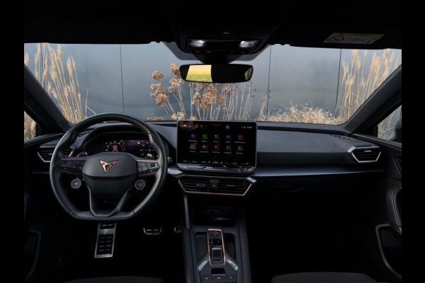 CUPRA Leon 1.5 e-TSI 2025 GARANTIE NAVI CLIMATE APPLE CARPLAY LEDER