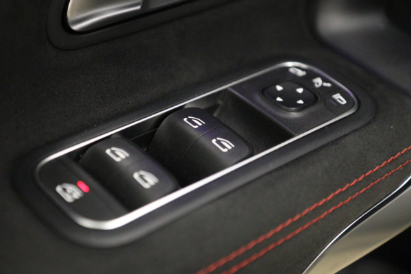 Mercedes-Benz A-Klasse 200 AMG NAP/PANO/KEYLESS/CARPLAY/SFEER/VOL