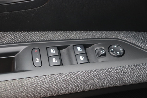 Peugeot 3008 1.2 PT Blue L Executive org.NL a.camera