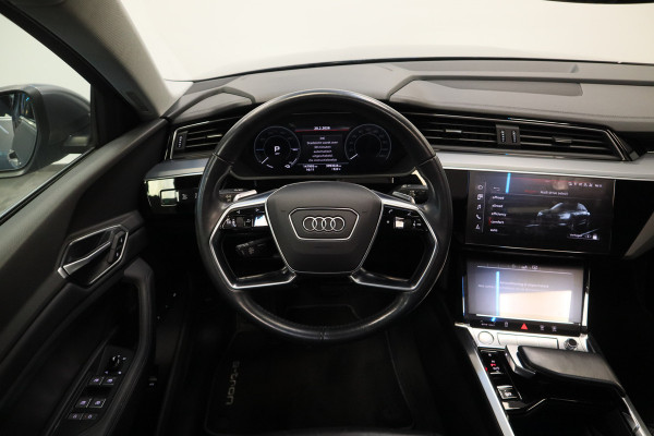Audi e-tron e-tron 50 quattro Launch edition plus 71 kWh Memory Keyless Go/Start ACC ECC Carplay