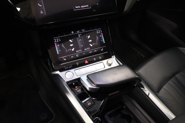 Audi e-tron e-tron 50 quattro Launch edition plus 71 kWh Memory Keyless Go/Start ACC ECC Carplay
