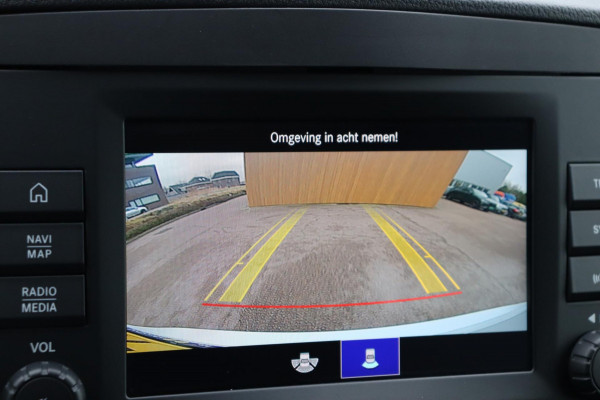 Mercedes-Benz EVITO TOURER PRO L3 350km lange rail+9-persoons snelladen el.deuren leer+vw 39.620ex.