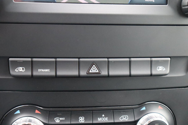 Mercedes-Benz EVITO TOURER PRO L3 350km lange rail+9-persoons snelladen el.deuren leer+vw 39.620ex.