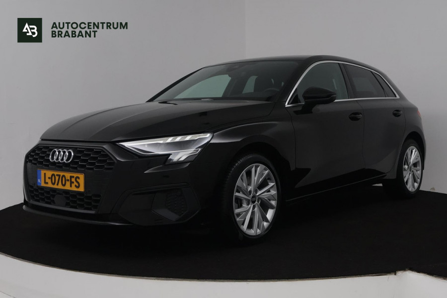 Audi A3 Sportback 30 TFSI Attitude (DIGITALE COCKPIT, STOELVERWARMING, CRUISE CONTROL, LANE-ASSIST, PARKEERSENSOREN)