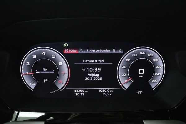 Audi A3 Sportback 30 TFSI Attitude (DIGITALE COCKPIT, STOELVERWARMING, CRUISE CONTROL, LANE-ASSIST, PARKEERSENSOREN)