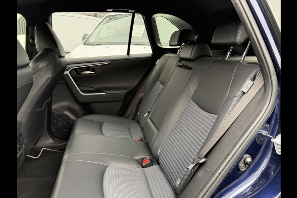 Toyota RAV4 2.5 Hybrid Style Bi-Tone | Stoelverwarming | Adaptieve Cruise Control | Keyless start & Entry | Trekhaak |