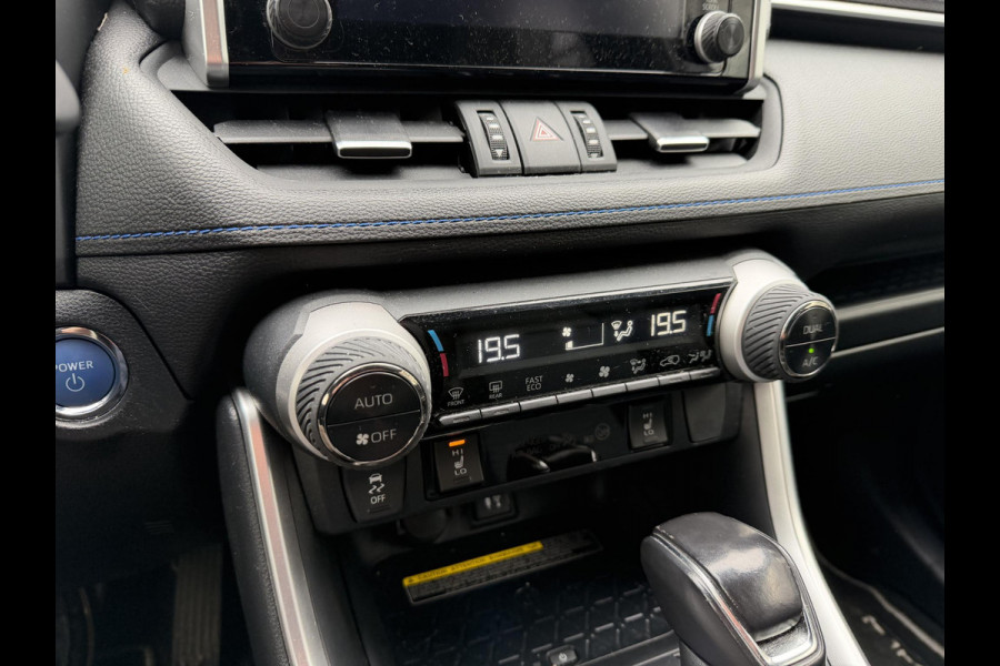 Toyota RAV4 2.5 Hybrid Style Bi-Tone | Stoelverwarming | Adaptieve Cruise Control | Keyless start & Entry | Trekhaak |