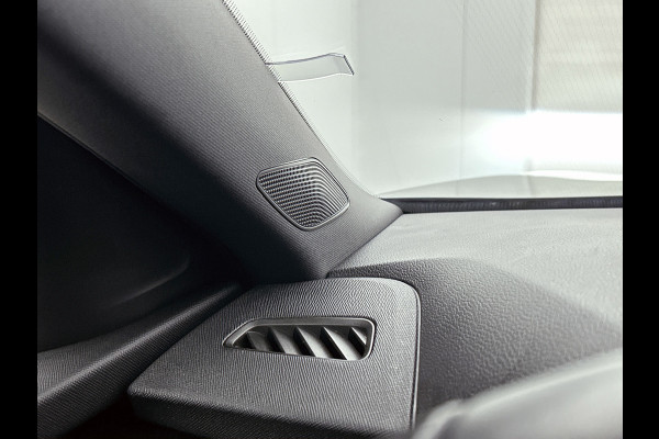 Škoda Kamiq 1.0 TSI Monte Carlo Edition(Dealer OnderH, Panorama, Carplay/ Android, Digitale Dash, Camera, Kuipstoelen, Etc)