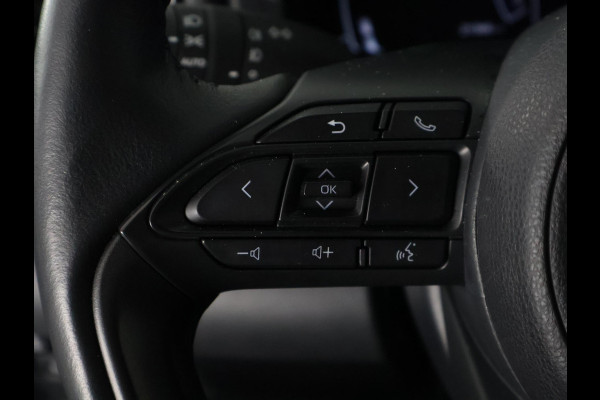 Toyota Yaris Cross 1.5 HYBRID DYNAMIC LUXERY BIJNA 2025 GARANT 12-'34 PDC V+A. BLIND SPOT. STUUR/STOELVERWARMING APPLE CARPLAY/ANDROID.