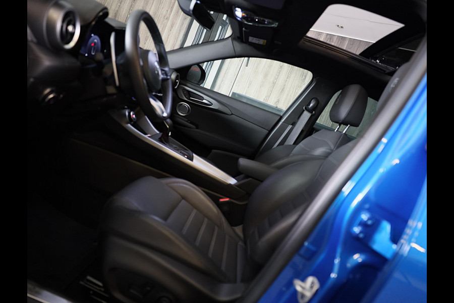 Alfa Romeo Tonale 1.5T Hybrid Veloce / Acc / Lane Assist / Leder / 360 Camera / HK / Open Pano / Led / Pdc / 20 Inch