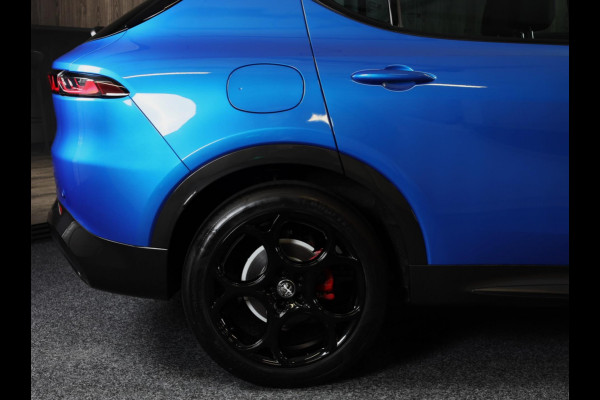 Alfa Romeo Tonale 1.5T Hybrid Veloce / Acc / Lane Assist / Leder / 360 Camera / HK / Open Pano / Led / Pdc / 20 Inch
