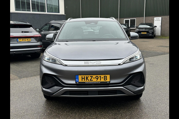 BYD ATTO 3 Design 60 kWh SOH 93% | GROOT SCHERM + ELEKTRISCHE KOFFERRUIMTEKLEP | COMPLETE AUTO | RIJKLAAR INCL. FABRIEKSGARANTIE T/M 2029 | AANDRIJFLIJN EN ACCU T/M 2031