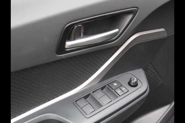 Toyota C-HR 1.8 Hybrid Active CAMERA | ADAPCRUISE | CARPLAY | LED | LMV17 | AFNBTRHAAK | STOELVERW | CLIMATE