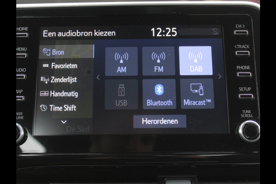 Toyota C-HR 1.8 Hybrid Active CAMERA | ADAPCRUISE | CARPLAY | LED | LMV17 | AFNBTRHAAK | STOELVERW | CLIMATE
