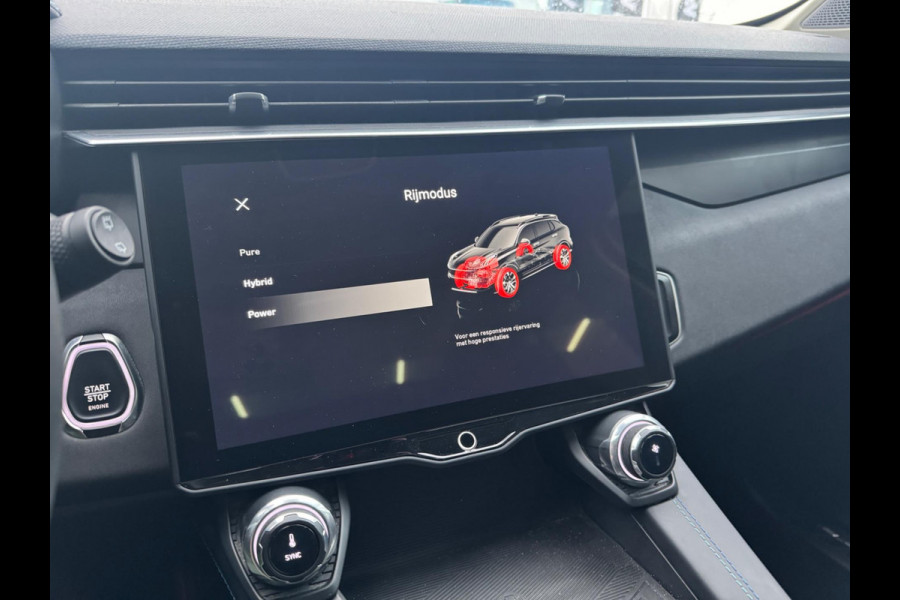 Lynk & Co 01 1.5 Bomvol Black Edition 261PK 360°Camera Zwarte hemel