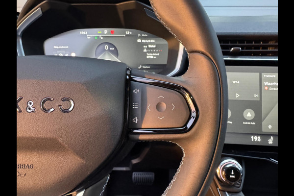 Lynk & Co 01 1.5 Bomvol Black Edition 261PK 360°Camera Zwarte hemel