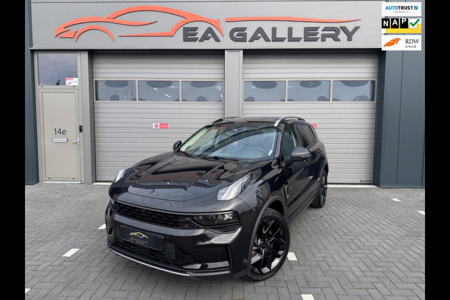 Lynk & Co 01 1.5 Bomvol Black Edition 261PK 360°Camera Zwarte hemel