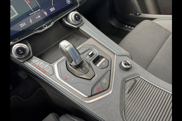 Lynk & Co 01 1.5 Bomvol Black Edition 261PK 360°Camera Zwarte hemel