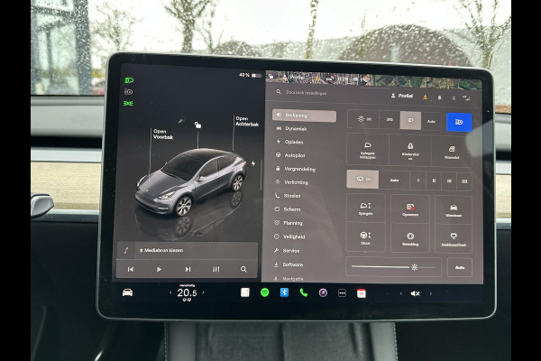 Tesla Model Y Long Range AWD 75 kWh SOH 96% | AFNEEMBARE TREKHAAK | STOEL- EN STUURVERWARMING | FABRIEKSGARANTIE |