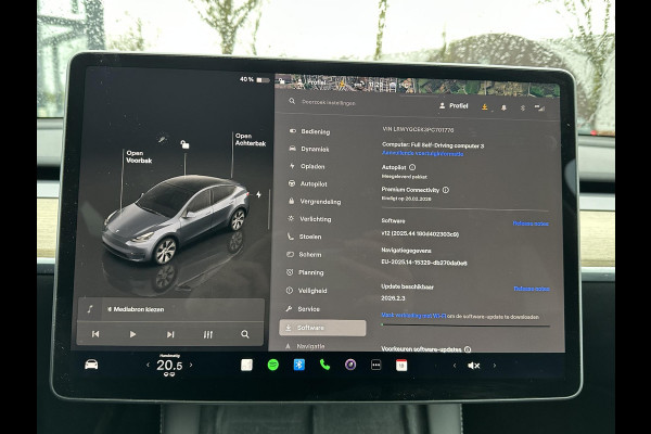 Tesla Model Y Long Range AWD 75 kWh SOH 96% | AFNEEMBARE TREKHAAK | STOEL- EN STUURVERWARMING | FABRIEKSGARANTIE |