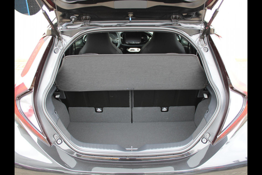 Toyota Aygo X 1.0 VVT-i S-CVT Premium | NAVIGATIE | ACHTERUITRIJCAMERA |