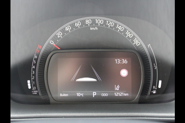 Toyota Aygo X 1.0 VVT-i S-CVT Premium | NAVIGATIE | ACHTERUITRIJCAMERA |