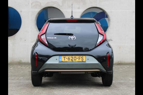 Toyota Aygo X 1.0 VVT-i S-CVT Premium | NAVIGATIE | ACHTERUITRIJCAMERA |