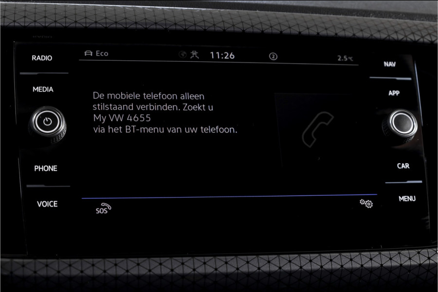 Volkswagen T-Cross 1.5 TSI 150 PK Style - Automaat | Adapt. Cruise | Stoelverw. | PDC | Camera | App. Connect | ECC | Trekhaak | LM 17" |