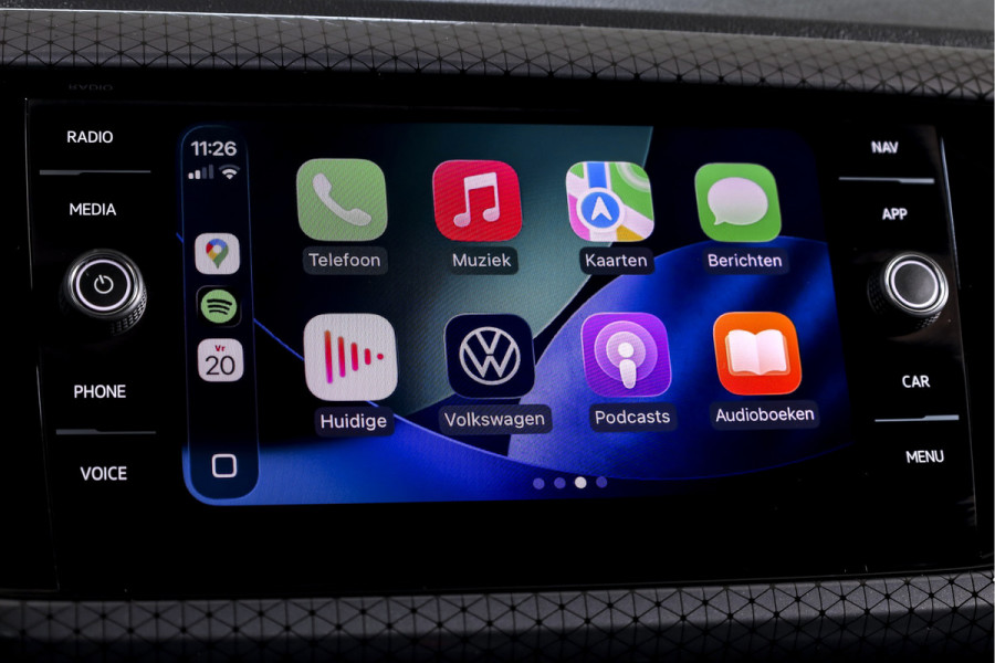 Volkswagen T-Cross 1.5 TSI 150 PK Style - Automaat | Adapt. Cruise | Stoelverw. | PDC | Camera | App. Connect | ECC | Trekhaak | LM 17" |