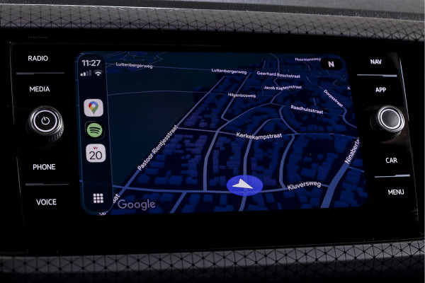 Volkswagen T-Cross 1.5 TSI 150 PK Style - Automaat | Adapt. Cruise | Stoelverw. | PDC | Camera | App. Connect | ECC | Trekhaak | LM 17" |